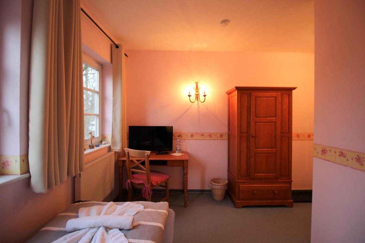 Landhaus Alt Reddevitz Middelhagen Buitenkant foto